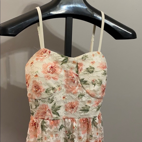 Floral dress - Picture 2 of 4